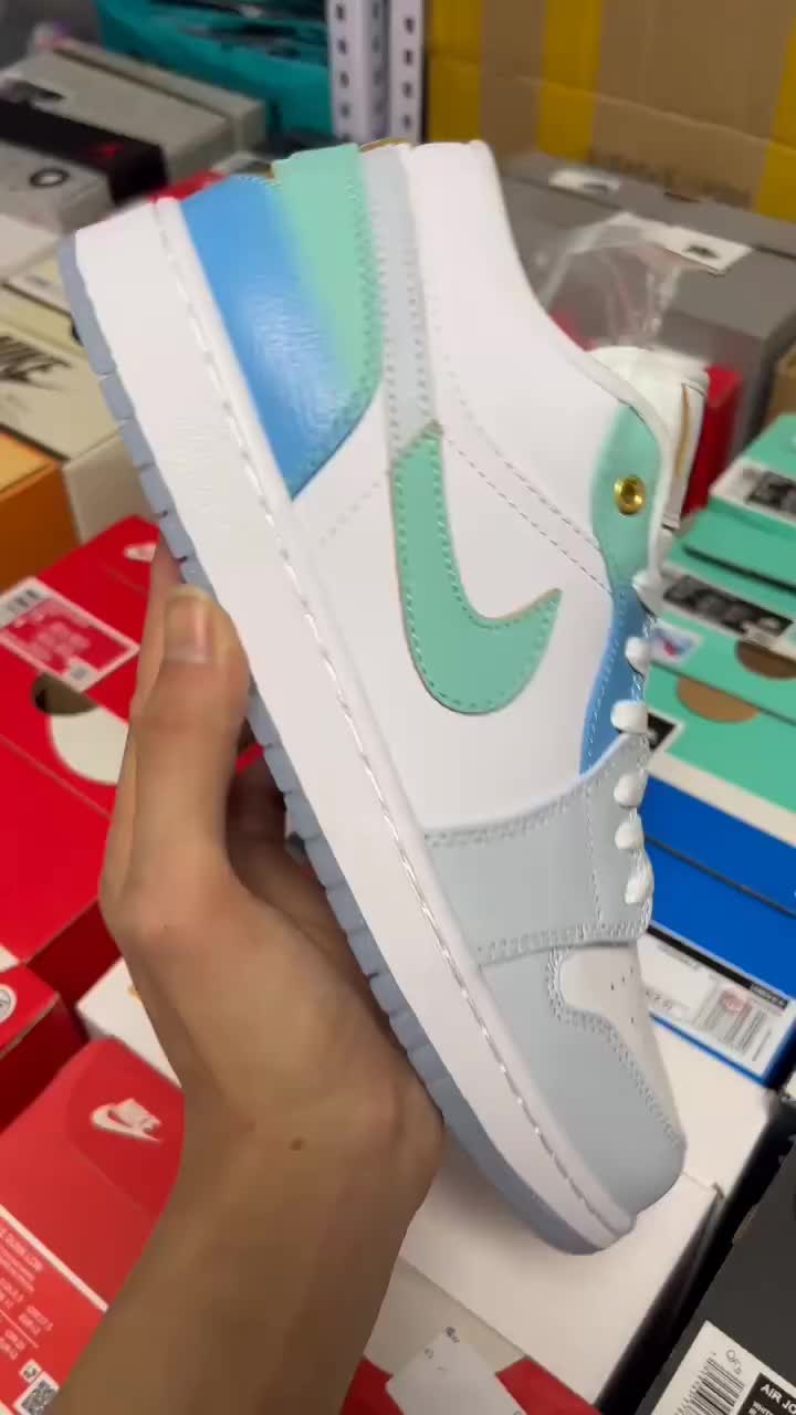 Nike鞋子