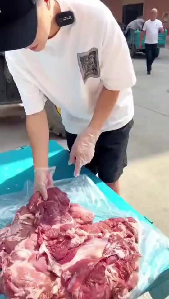 羊肉鲜冻羊肉，羊腿肉